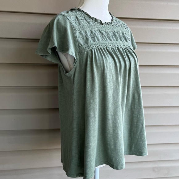•Ella Moss• Lightweight Short Sleeve Blouse - Size Medium - Picture 4 of 7
